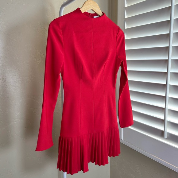 Commense Red Mock Neck Pleated Mini Dress XS NWT Split Flare Cuffs - Picture 3 of 9